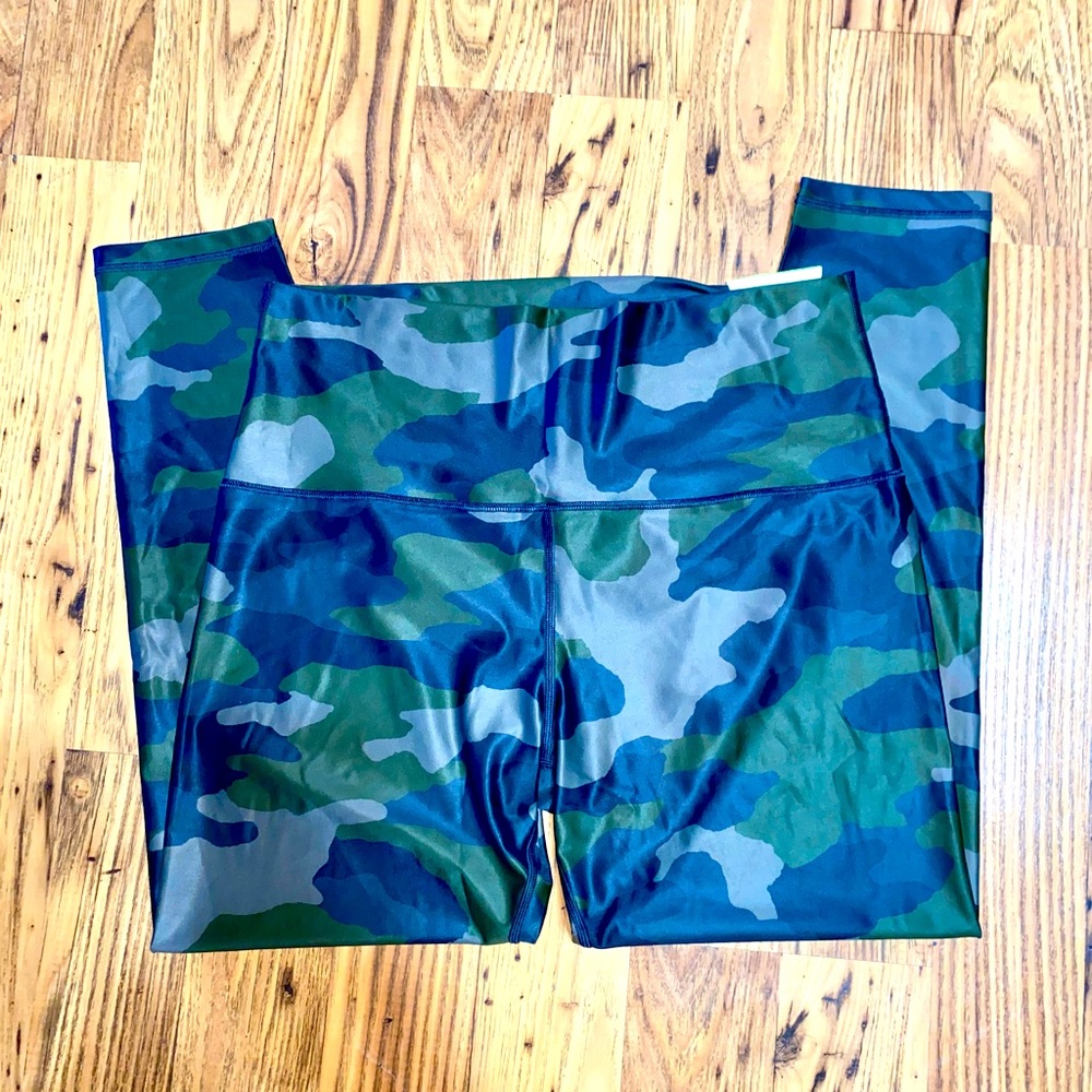 OFFLINE by Arie 7/8 Hi-Rise Legging